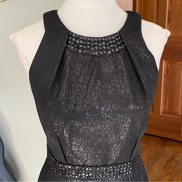 Carmen Marc Valvo Collection shimmer little black dress beaded neckline size 4 - Picture 7 of 10